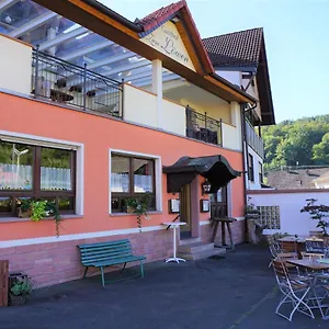 Zum Löwen Hotel